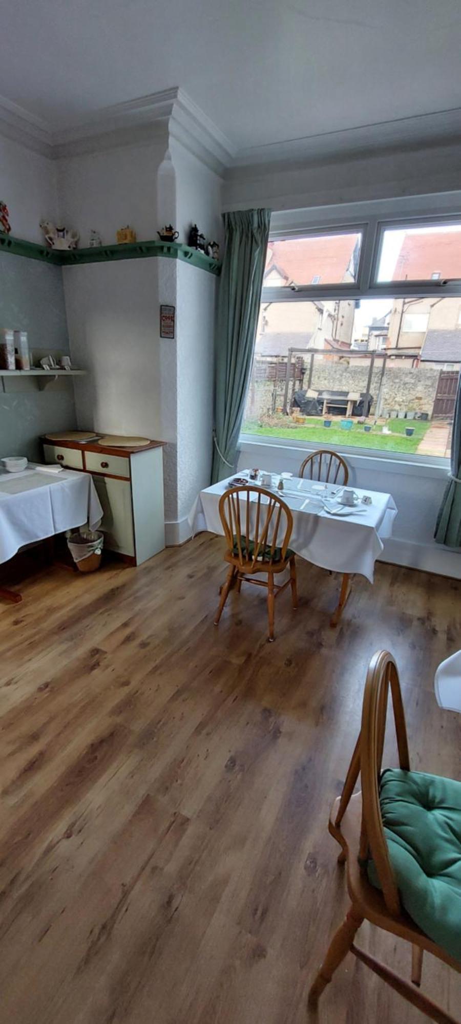 Glenavon Guest House Llandudno Bagian luar foto