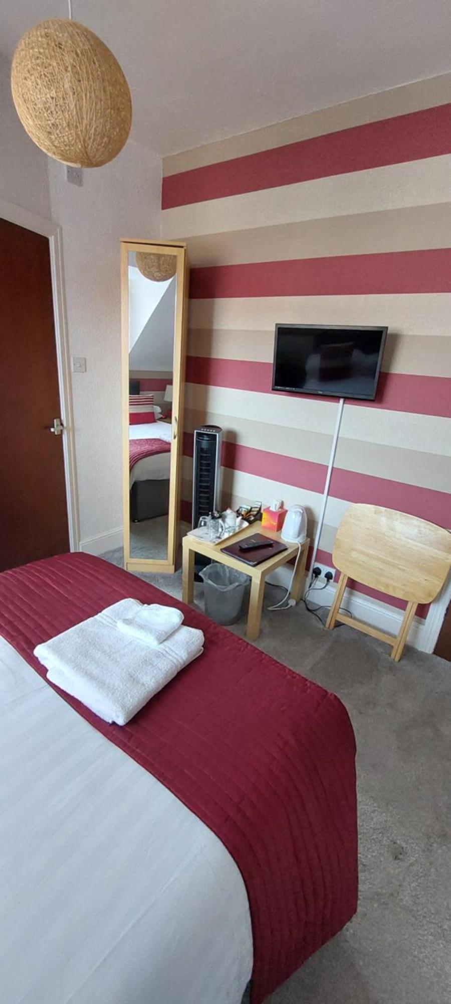 Glenavon Guest House Llandudno Bagian luar foto