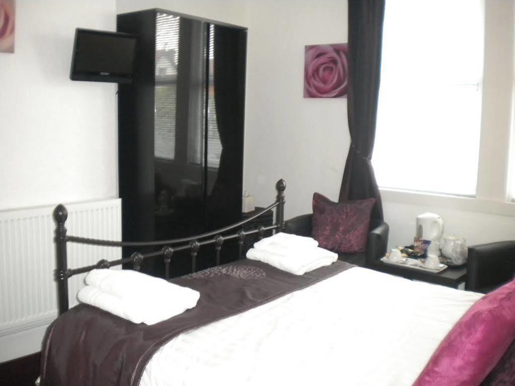 Glenavon Guest House Llandudno Bagian luar foto