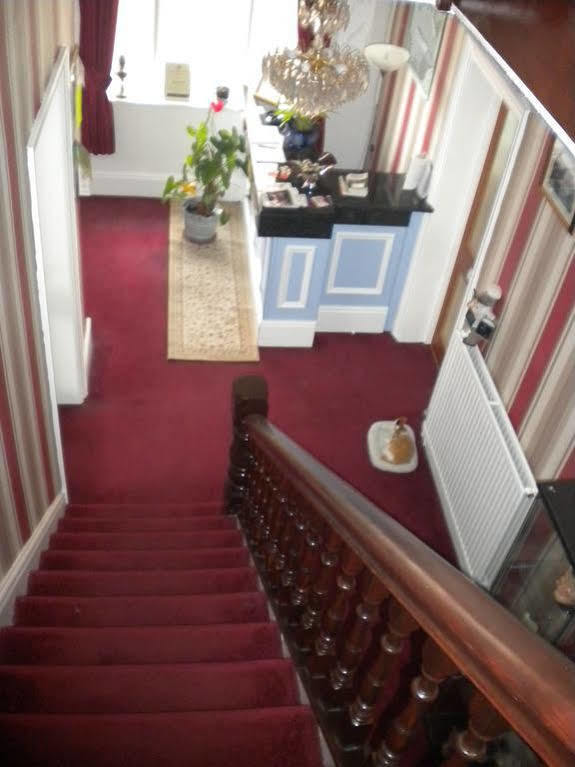 Glenavon Guest House Llandudno Bagian luar foto